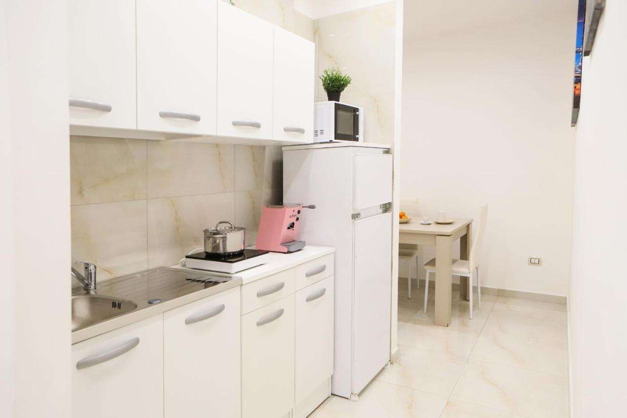 Cozy Apartment In Piazza Cavour By Wonderful Italy Napoli Dış mekan fotoğraf