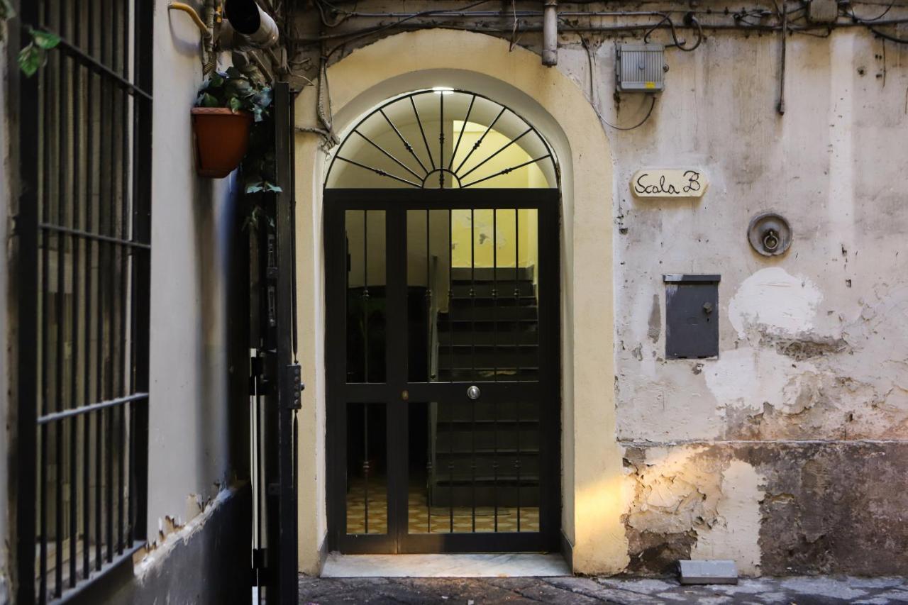 Cozy Apartment In Piazza Cavour By Wonderful Italy Napoli Dış mekan fotoğraf